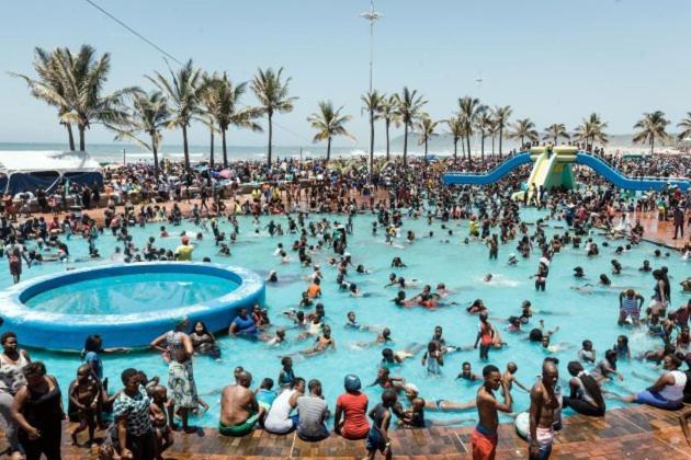Summersands Durban North Beach Екстериор снимка
