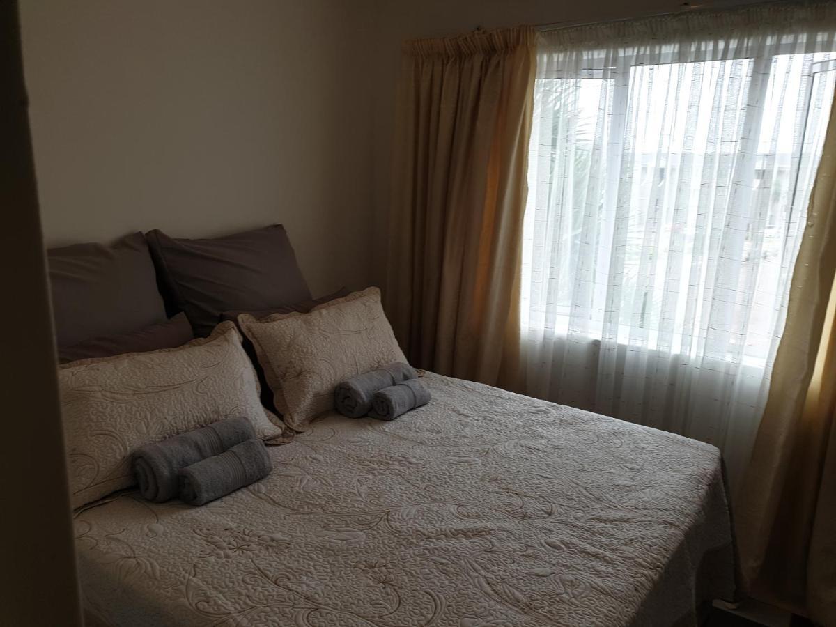 Summersands Durban North Beach Екстериор снимка